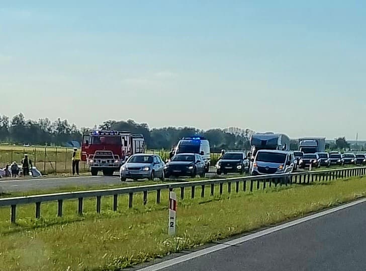 Duże utrudnienia w ruchu po wypadkach na drogach ekspresowych. Trasa Warszawa – Lublin zablokowana (zdjęcia)