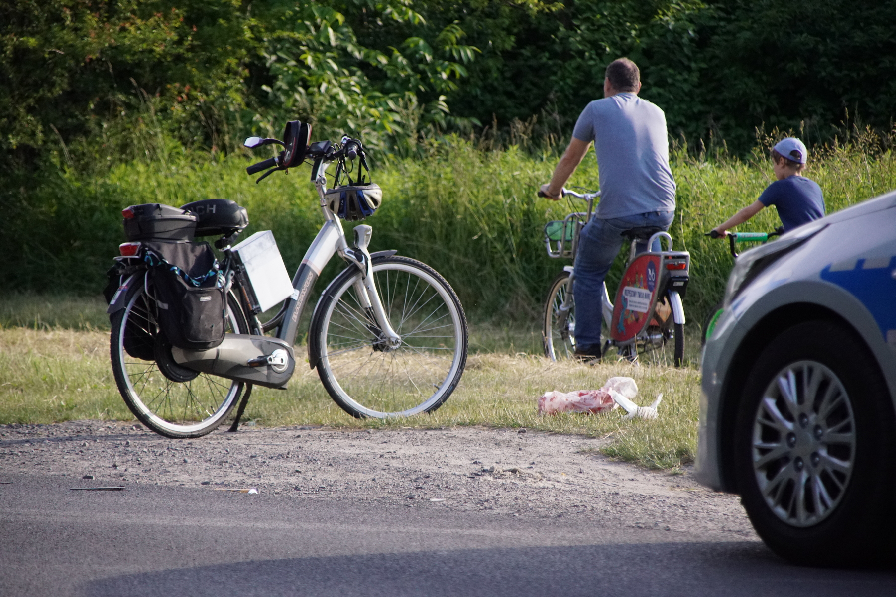 Alkohol i rower to złe połączenie. Przekonał się o tym mężczyzna, który trafił do szpitala (zdjęcia)