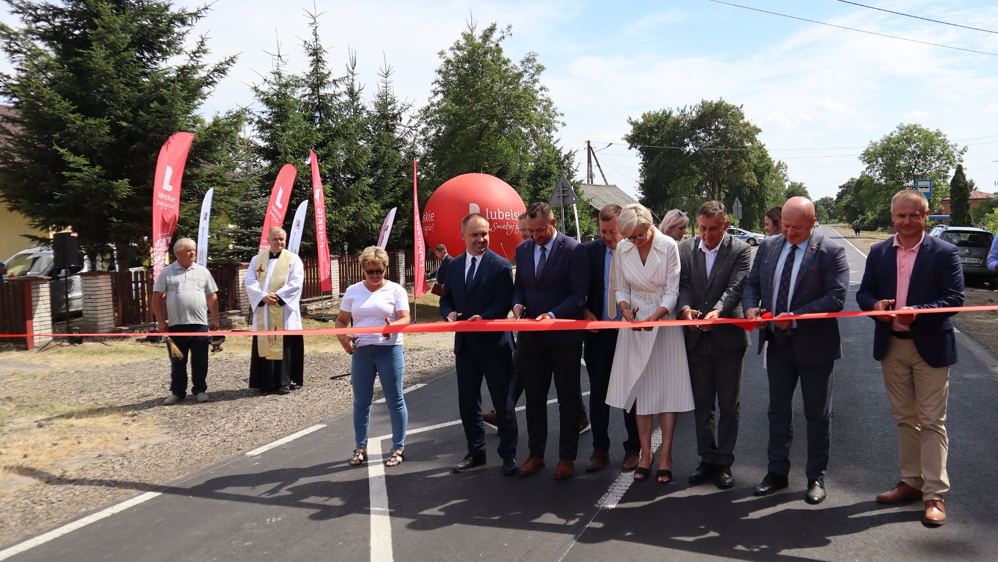 Otwarto kolejny wyremontowany odcinek drogi wojewódzkiej Annopol – Opole Lubelskie (zdjęcia)