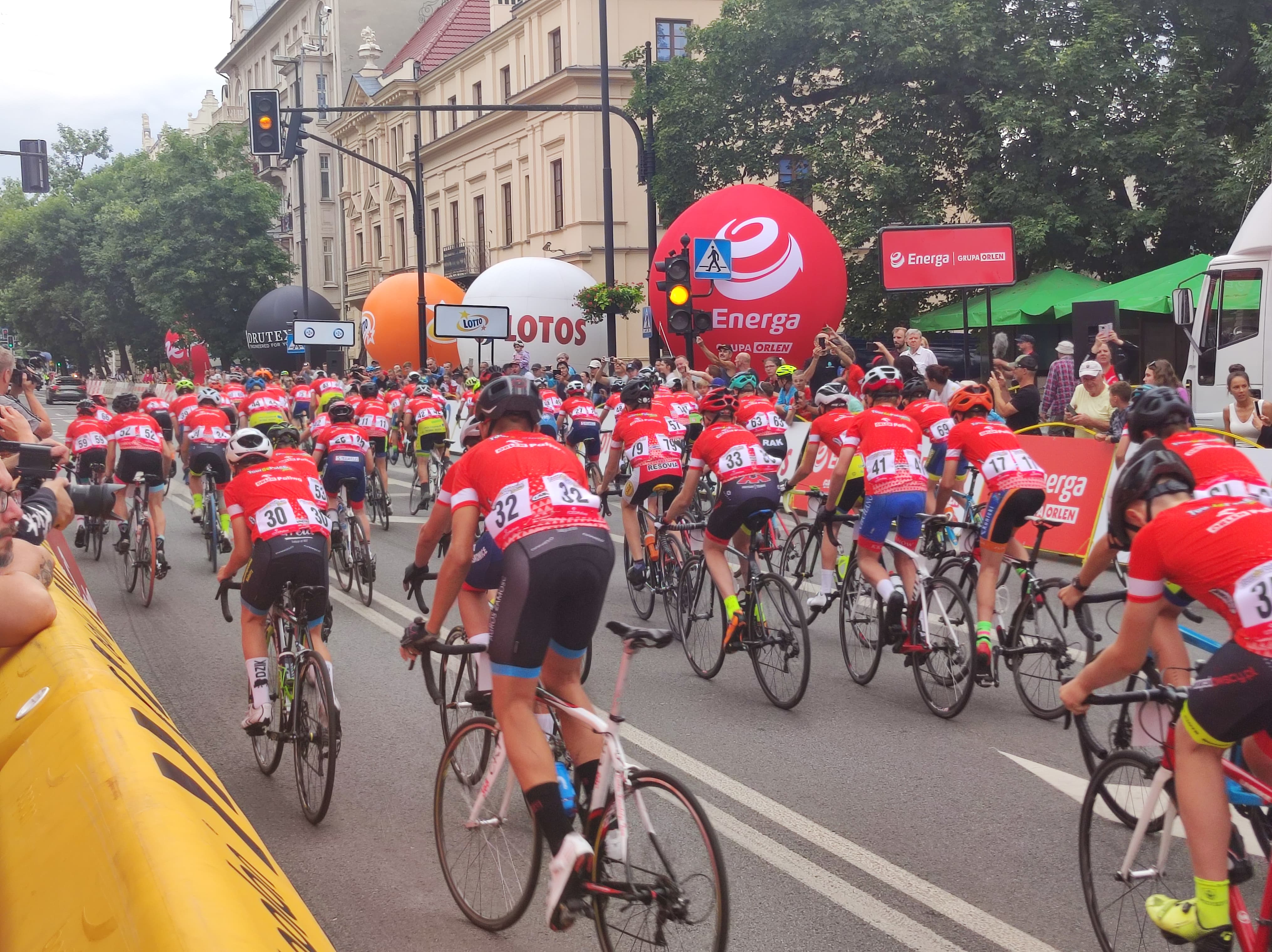 Tour de Pologne: Zanim do Lublina dojedzie peleton, do wyścigu stanęły dzieci (zdjęcia)