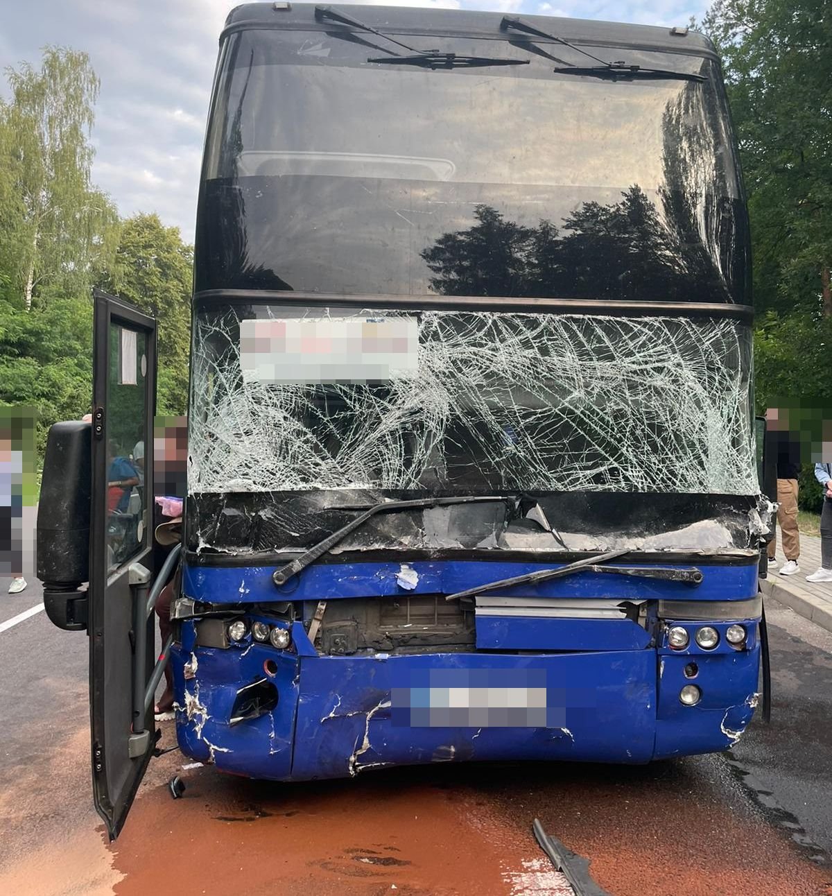 Wyprzedzał autobusem na skrzyżowaniu, doprowadził do tragicznego wypadku. Areszt dla obywatela Ukrainy (wideo, zdjęcia)
