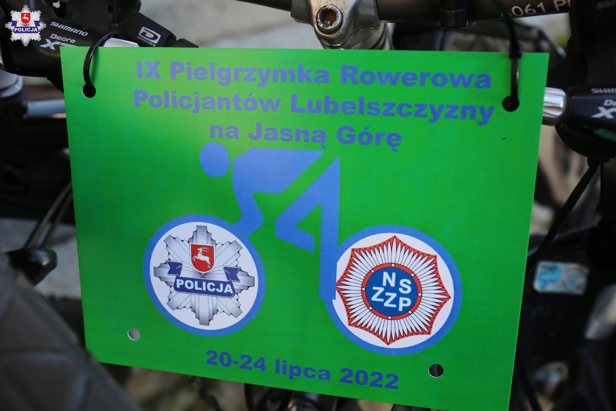 Lubelscy policjanci wyruszyli na IX Policyjną Pielgrzymkę Rowerową na Jasną Górę (zdjęcia)