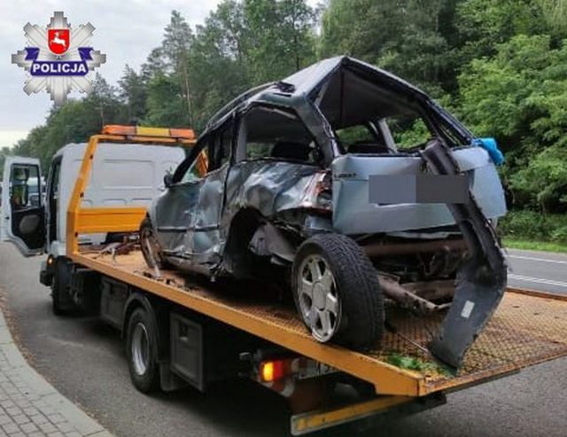 Staranował volkswagena, zginęły dwie osoby. Obywatel Ukrainy odpowie za spowodowanie katastrofy