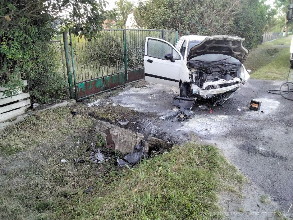 Poranny wypadek w Radzyniu Podlaskim. Jedna osoba poszkodowana (zdjęcia)