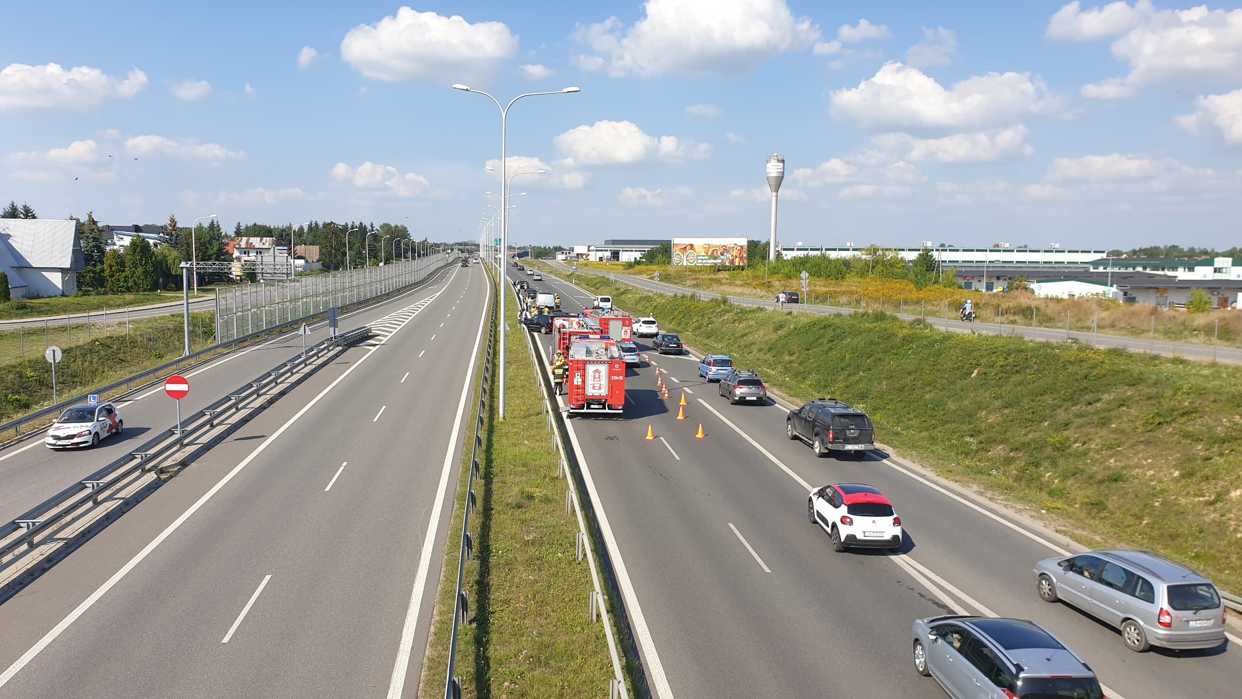 Zderzenie kilku pojazdów na wyjeździe z Lublina w kierunku Lubartowa. Są spore utrudnienia w ruchu (zdjęcia)