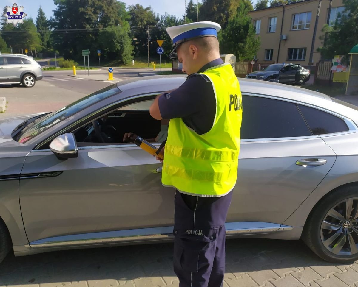 Podsumowanie policyjnej akcji „Alkohol i narkotyki”. Sporo mandatów do zapłacenia mają rowerzyści (zdjęcia)