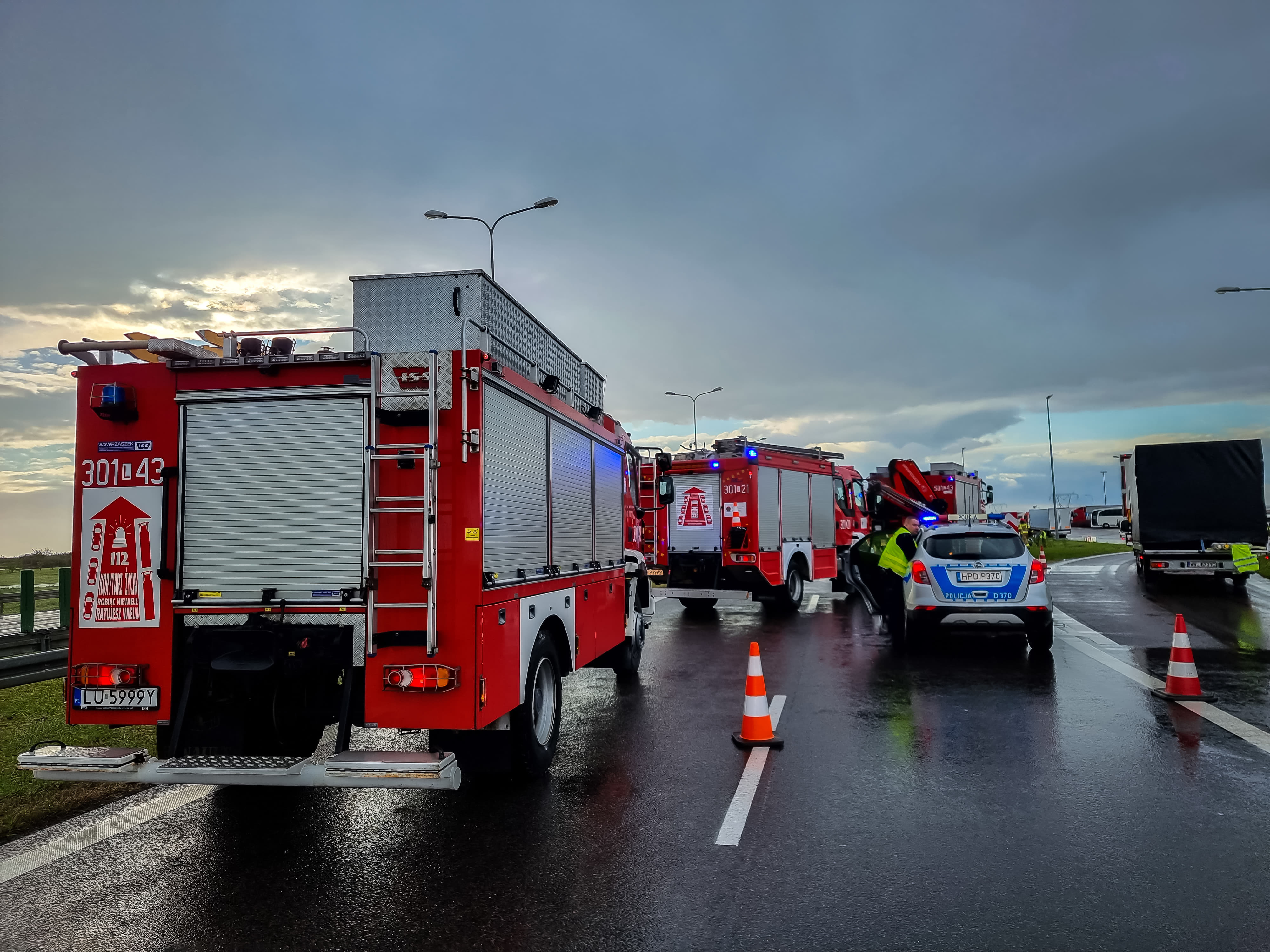 Podróż citroenem zakończył w rowie. Był poszukiwany, posiada dożywotni zakaz kierowania (zdjęcia)