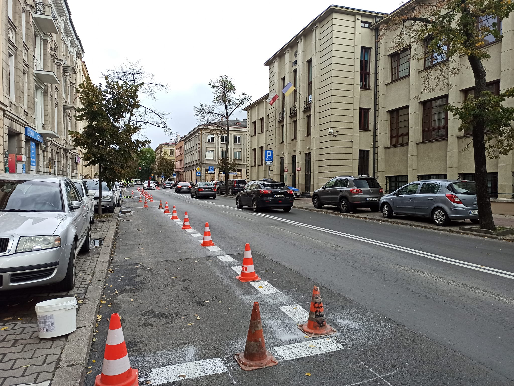 Koniec z parkowaniem na chodniku w centrum Lublina. W miejscach, gdzie stały samochody, będzie zieleń (zdjęcia)