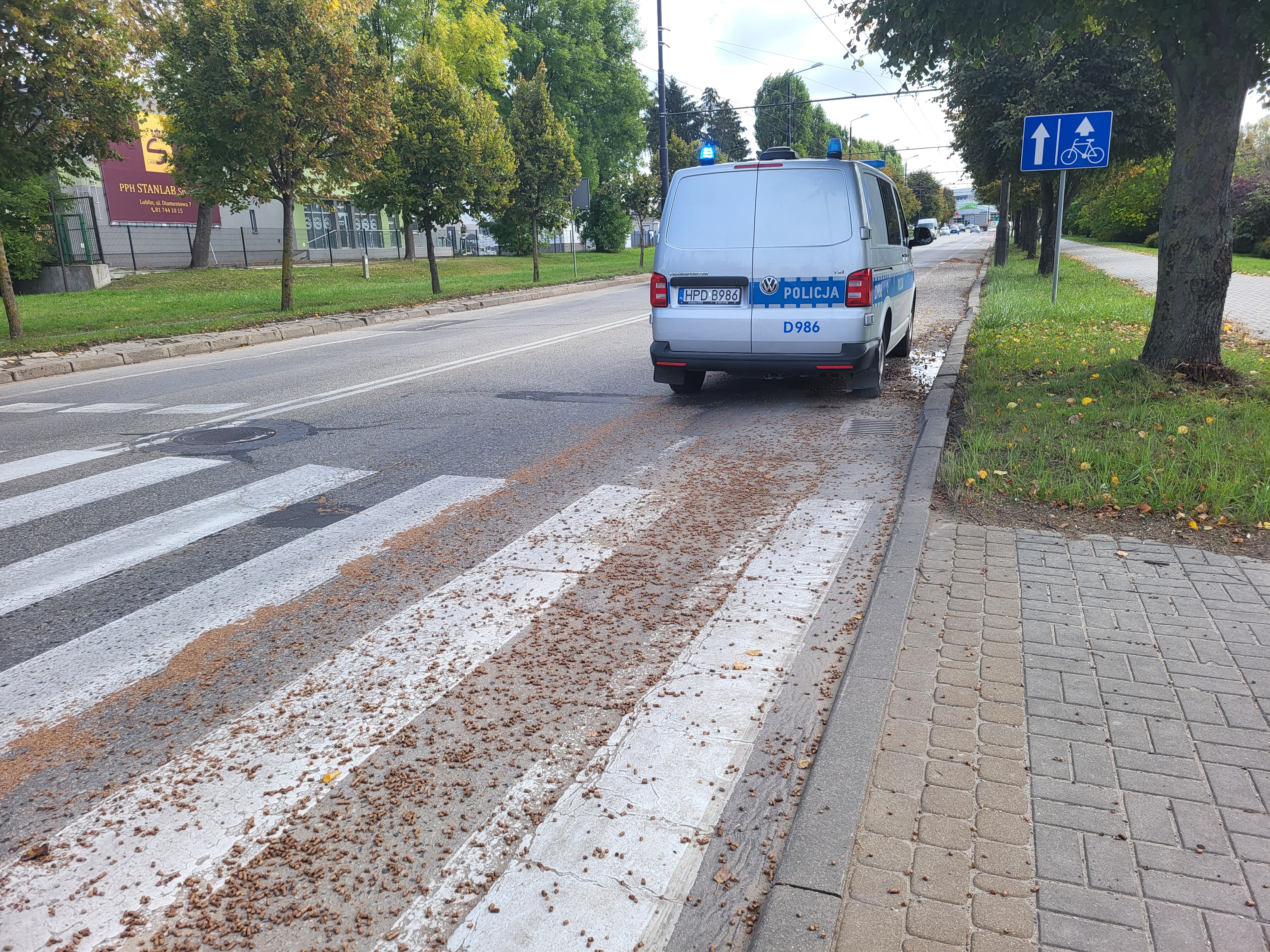 Zgubił część ładunku na jednej z ulic Lublina. Dostał za to mandat (zdjęcia)