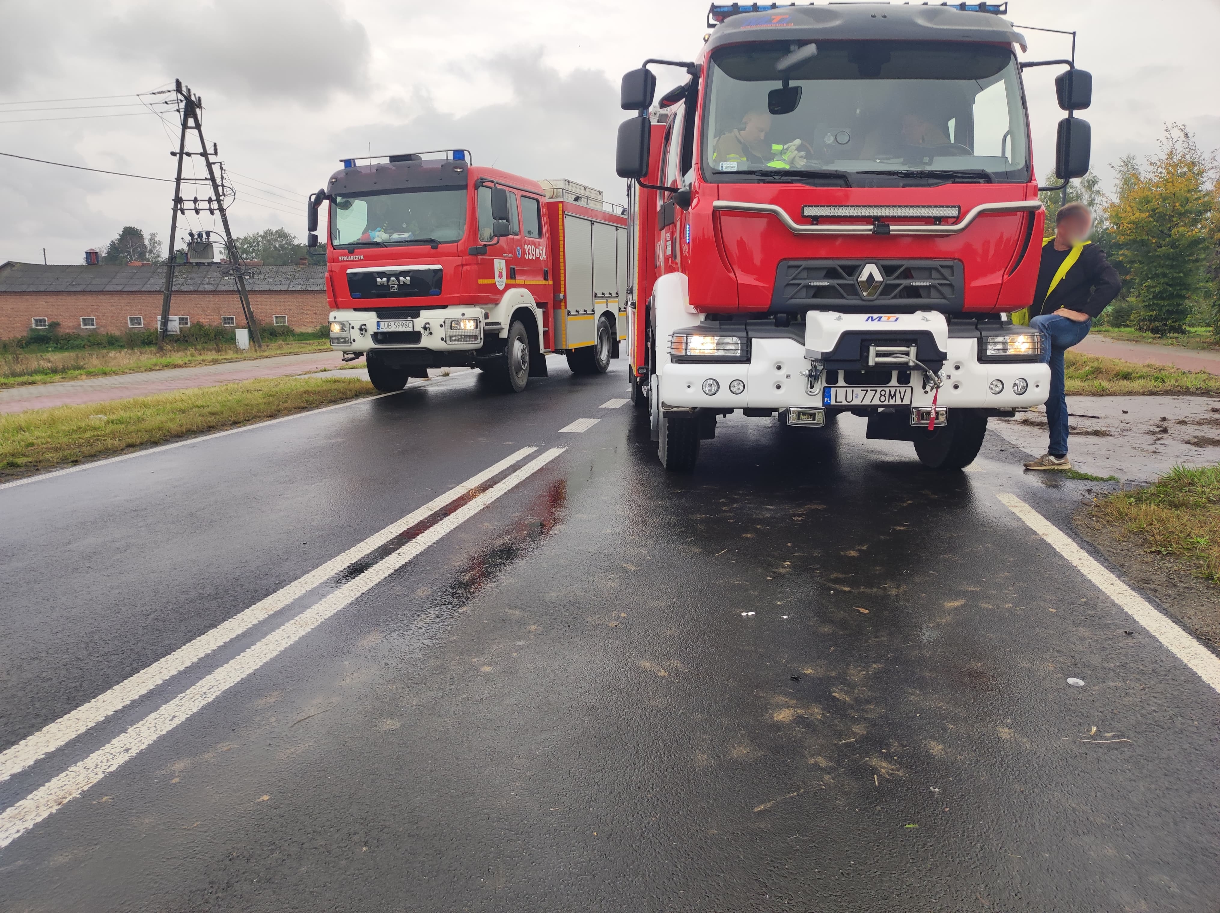 Zablokowana trasa Lublin – Bełżyce po zderzeniu dwóch pojazdów (zdjęcia)