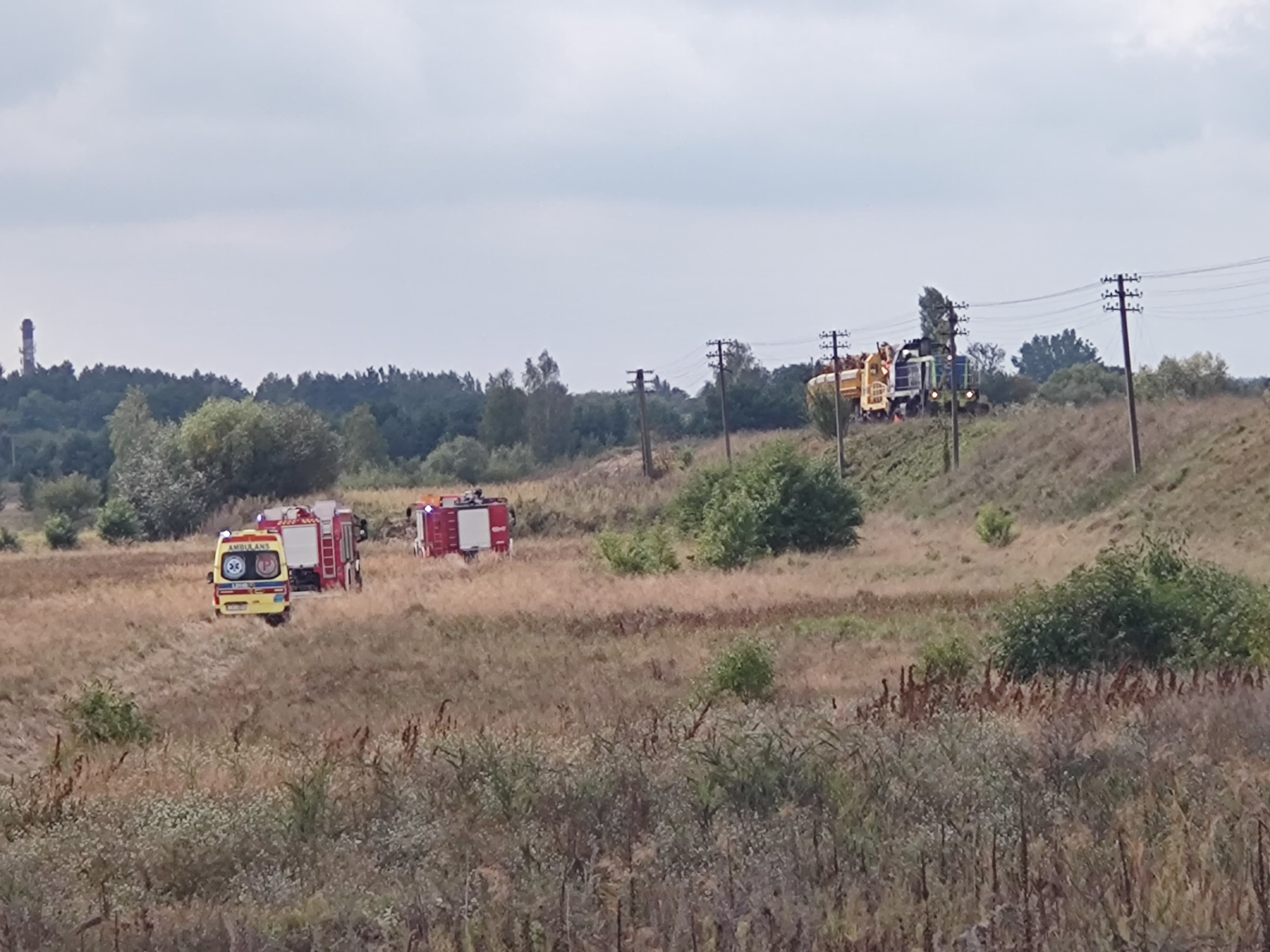 Tragedia na torach. Nie żyje osoba potrącona przez pociąg (zdjęcia)