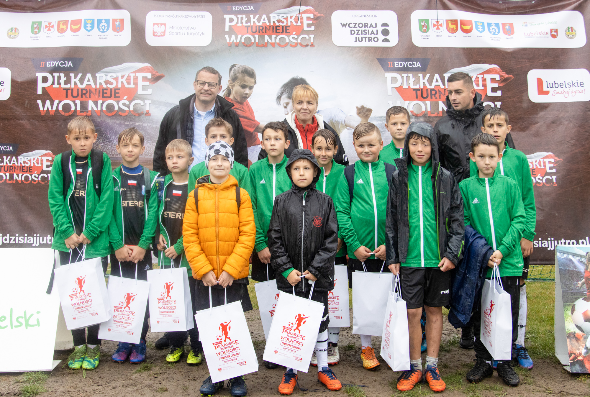 Młodzi zawodnicy z Zamościa i Chełma najlepsi w pierwszych Piłkarskich Turniejach Wolności (zdjęcia)