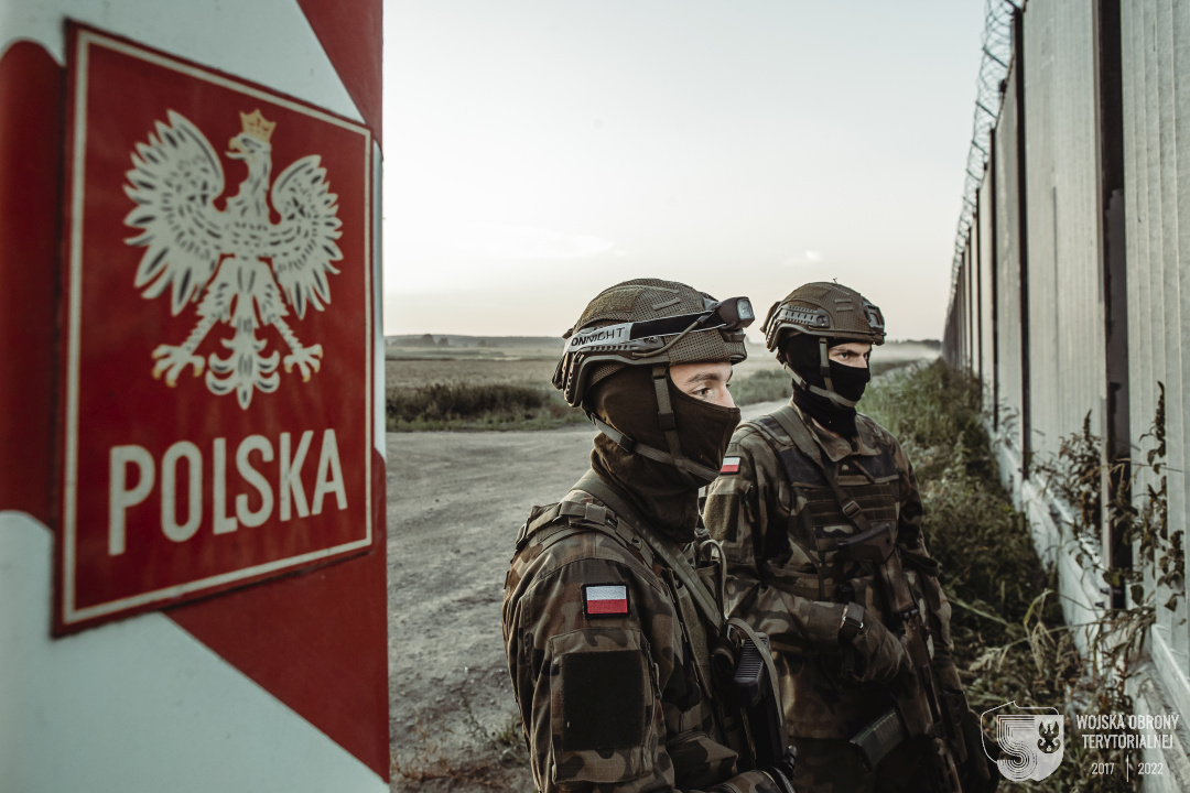 Duże ćwiczenia wojskowe w strefie przygranicznej z Białorusią z udziałem terytorialsów i żołnierzy wojsk lądowych (zdjęcia)