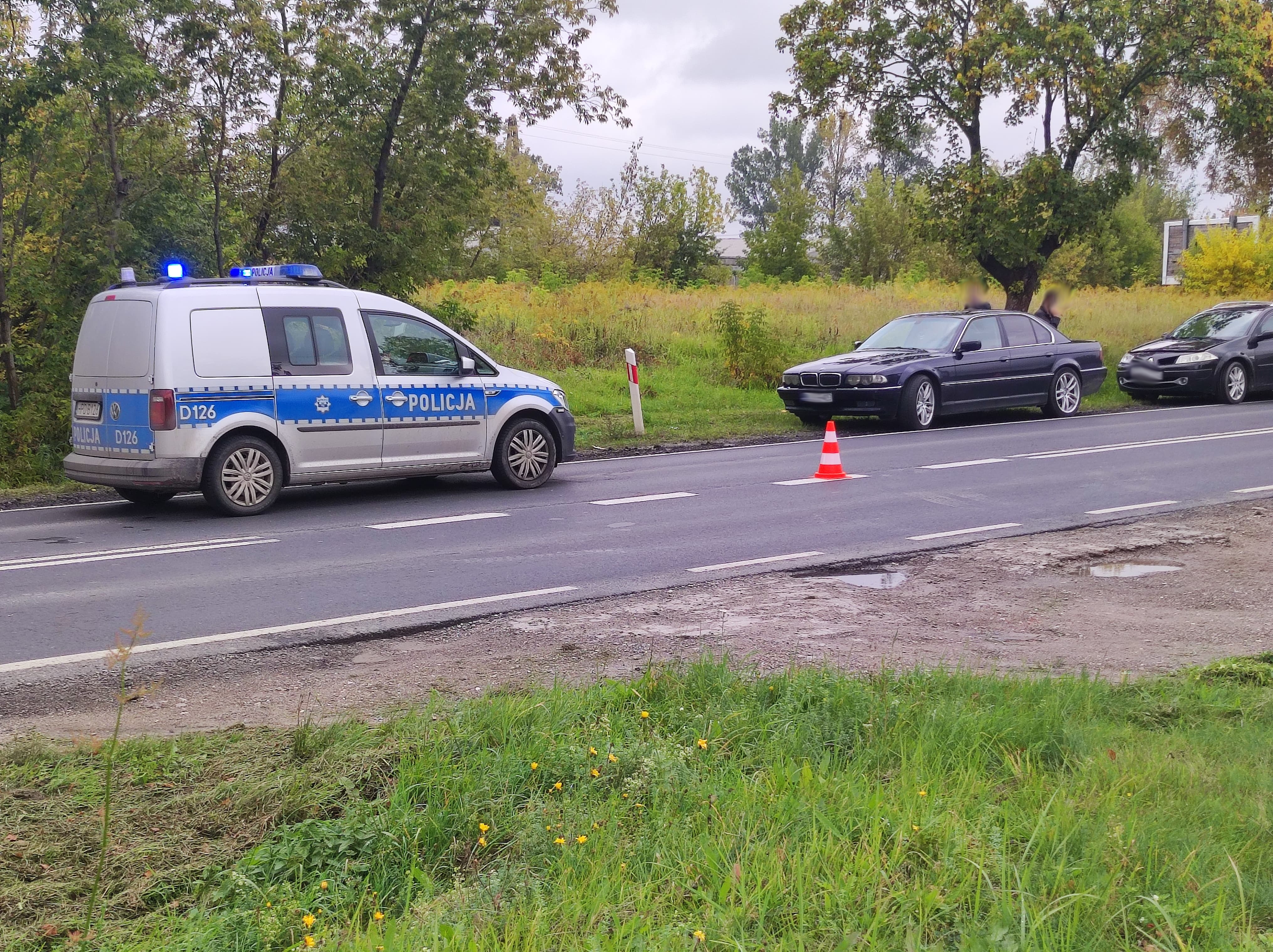 Zderzenie trzech pojazdów, dwóch BMW i renaulta, na trasie Łęczna – Lublin (zdjęcia)