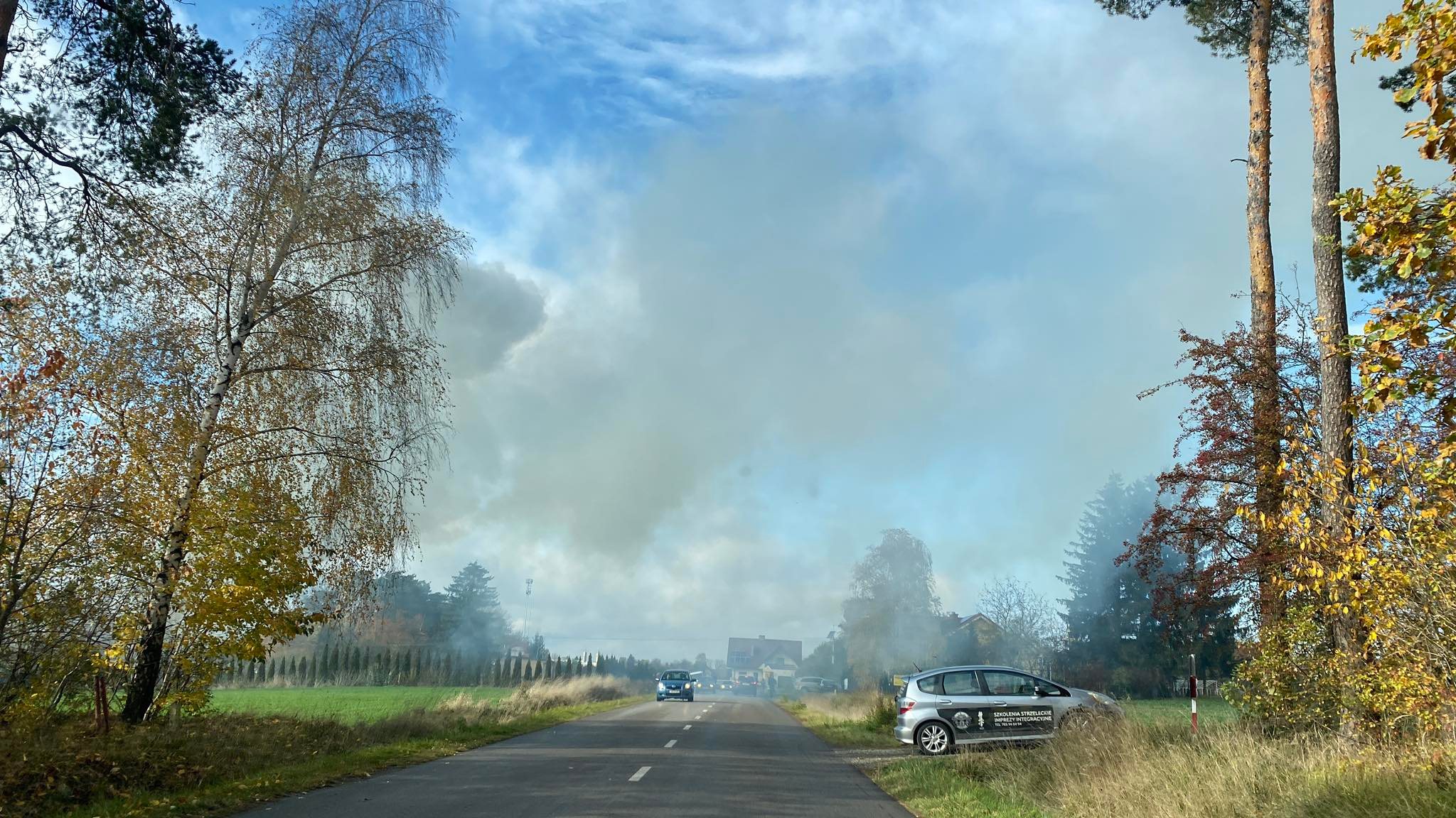 Płonie budynek mieszkalny w Świdniku. Trwa akcja gaśnicza, są utrudnienia w ruchu (zdjęcia)