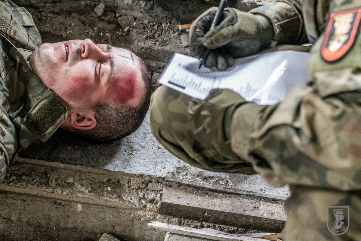 Żołnierze bialskiego garnizonu szkolili się jak ratować życie na polu walki (zdjęcia)