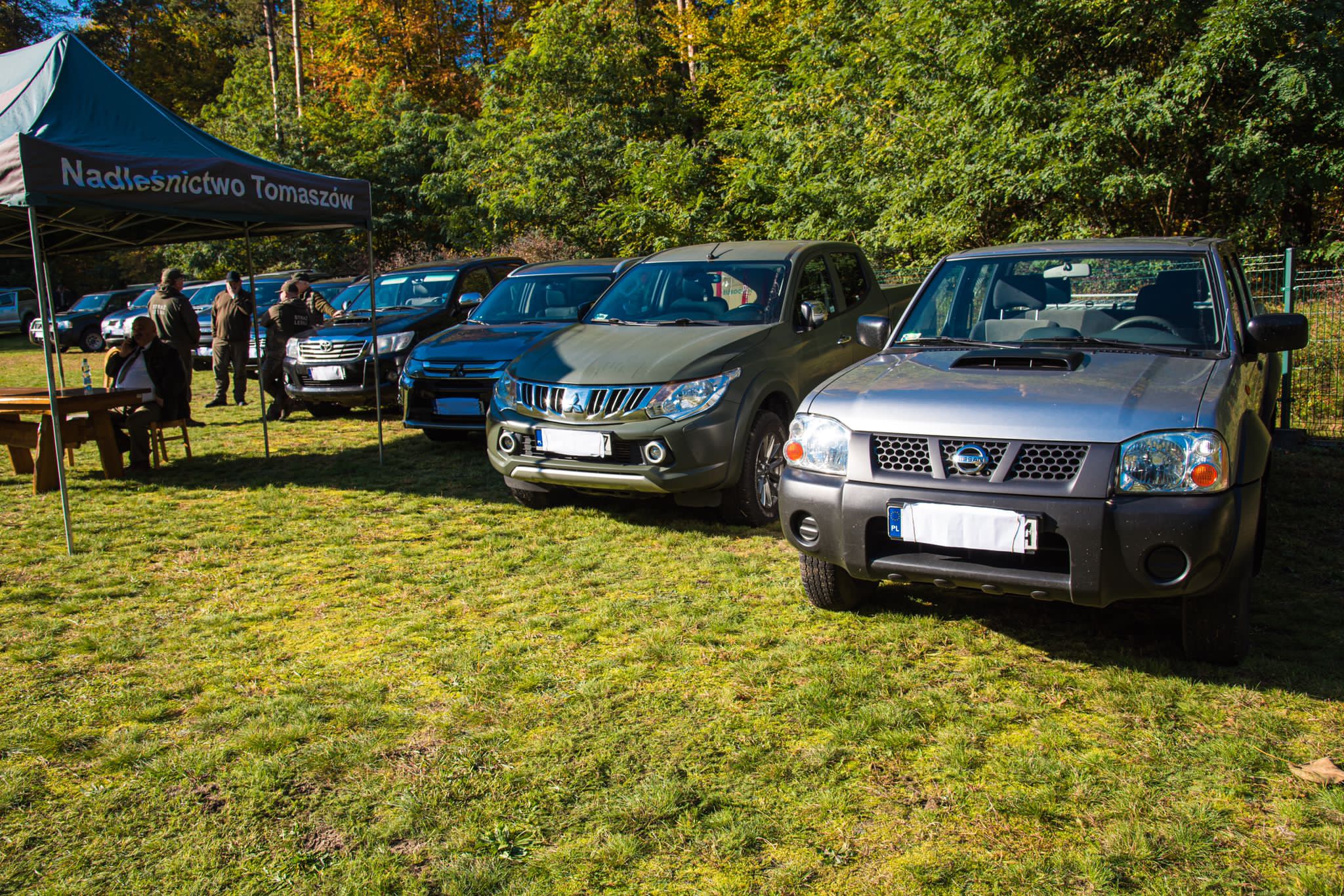 Wsparcie Lasów Państwowych dla Ukrainy. Przekazano kolejne samochody ukraińskim leśnikom (zdjęcia)