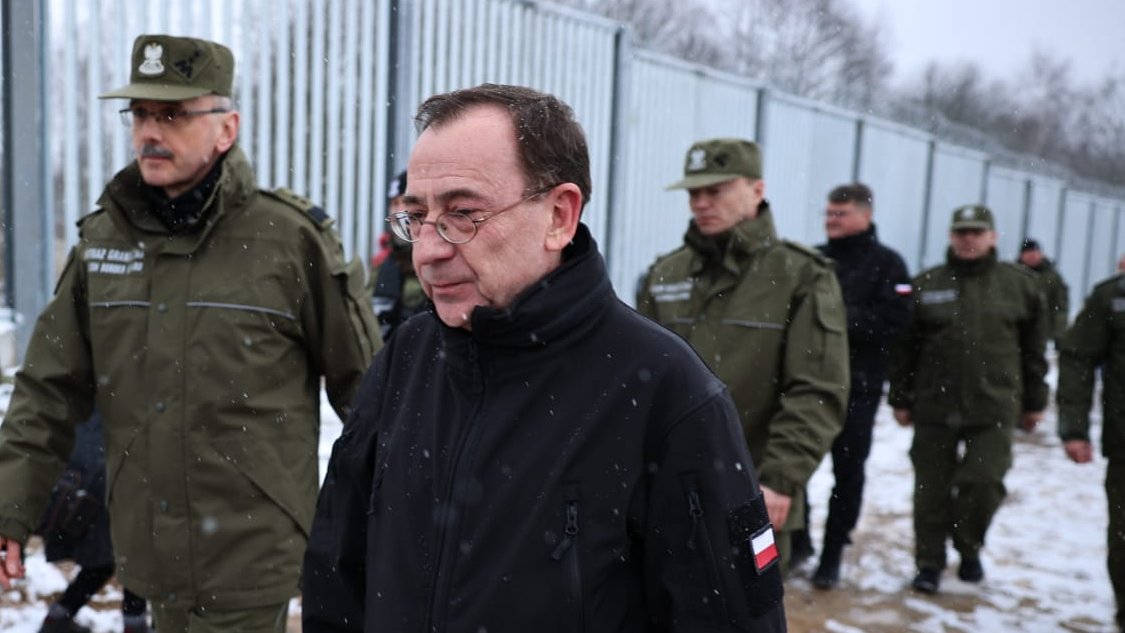 Zakończenie prac przy pierwszym odcinku bariery elektronicznej na granicy polsko-białoruskiej (zdjęcia, wideo)