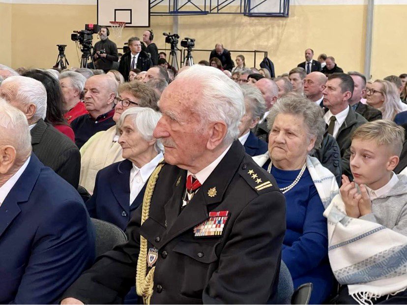 Trwają uroczystości z udziałem prezydenta Andrzeja Dudy z okazji 80. rocznicy wysiedleń mieszkańców Zamojszczyzny (zdjęcia)