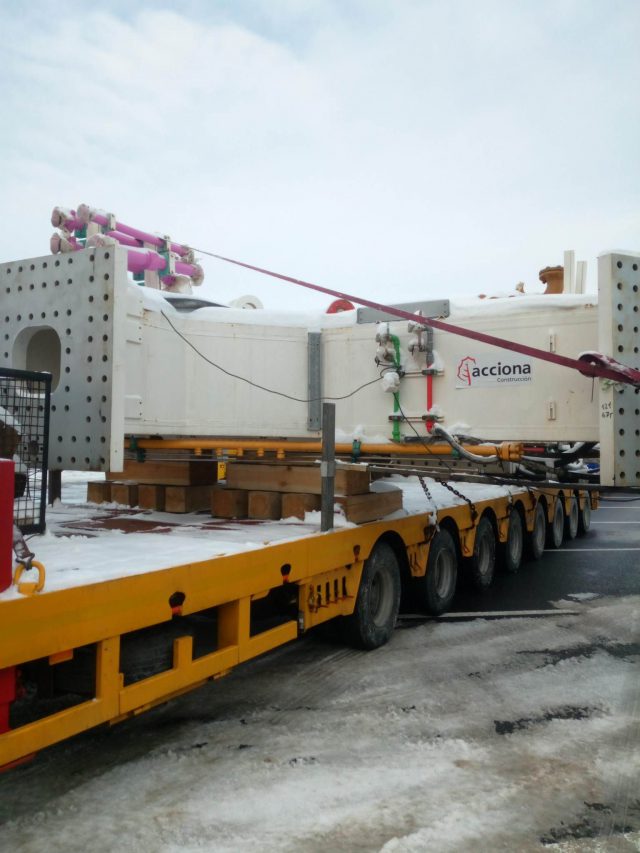 Transport maszyny TBM znów rusza w drogę. Tym razem z okolic Kraśnika już na Podkarpacie