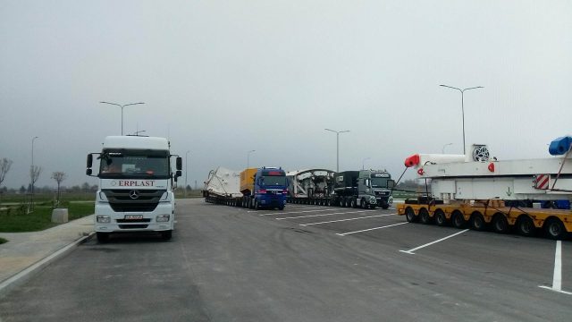 Transport maszyny TBM znów rusza w drogę. Tym razem z okolic Kraśnika już na Podkarpacie