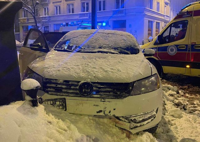 Zderzenie dwóch „Boltów” na skrzyżowaniu. Obywatel Armenii nie zauważył znaku stop (zdjęcia)