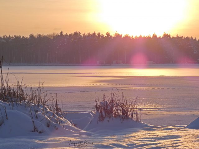Nieważne czy lato, czy zima. Jezioro Firlej zachwyca o każdej porze roku (zdjęcia)