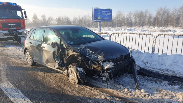 Zderzenie pojazdów na trasie Lubartów – Lublin. Są duże utrudnienia w ruchu (zdjęcia)