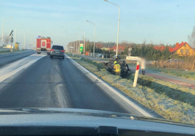 Fatalne warunki do jazdy na trasie Lublin-Bełżyce. Doszło do groźnych zdarzeń drogowych (zdjęcia)