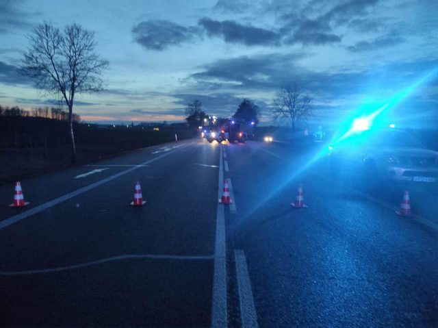 Tragiczny wypadek koło Międzyrzeca Podlaskiego. Droga jest całkowicie zablokowana AKTUALIZACJA (zdjęcia)