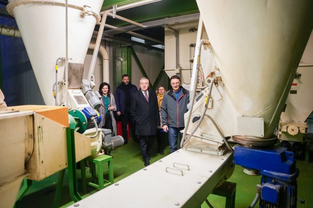 Krajowa Grupa Spożywcza kupi zakład przetwórstwa chmielu na Lubelszczyźnie. Minister złożył deklarację (zdjęcia)