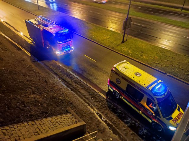 Tragedia na torach w Lublinie. Nie żyje mężczyzna potrącony przez pociąg (zdjęcia)