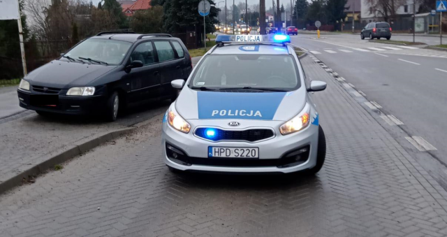 Wjechał w 16-latkę przechodzącą po przejściu. Poszkodowana trafiła do szpitala (zdjęcia)