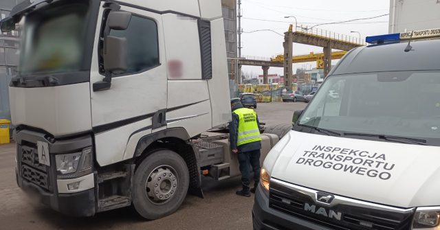 Ciężarówka miała niedozwolone „wyposażenie”. Grozi za nie 12 tys. złotych kary (zdjęcia)