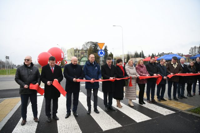 Obwodnica Dęblina została oficjalnie otwarta. Mieszkańcy czekali na nią kilkadziesiąt lat (zdjęcia)