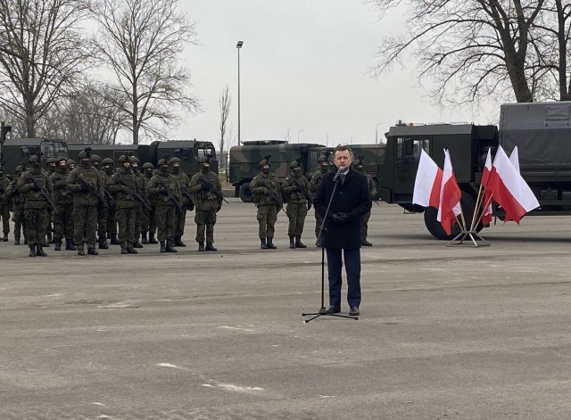Minister obrony narodowej Mariusz Błaszczak na zaprzysiężeniu 68 żołnierzy 2. Lubelskiej Brygady Obrony Terytorialnej (wideo, zdjęcia)