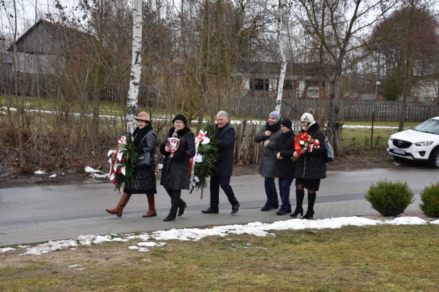 Ludność wymordowano, ze wsi zostały tylko kominy. W rocznicę pacyfikacji wsi zorganizowano uroczystości (zdjęcia)