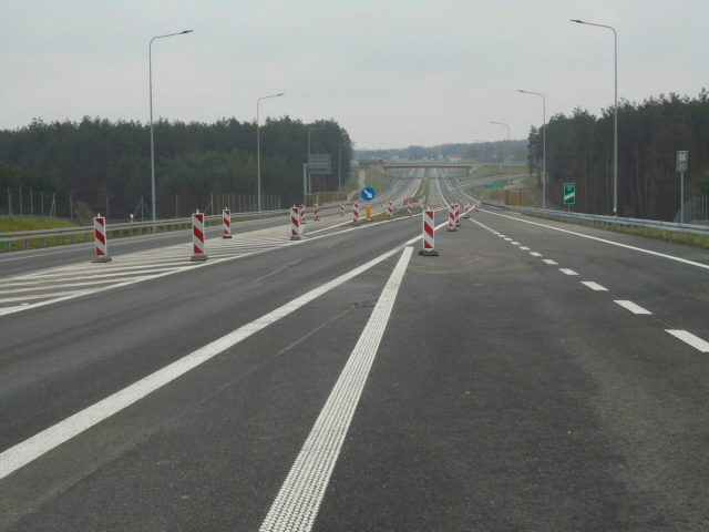 Budowa drugiej jezdni obwodnicy Tomaszowa Lubelskiego dobiega końca. Coraz bliżej do otwarcia (zdjęcia)