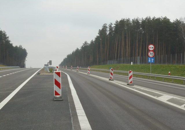 Budowa drugiej jezdni obwodnicy Tomaszowa Lubelskiego dobiega końca. Coraz bliżej do otwarcia (zdjęcia)