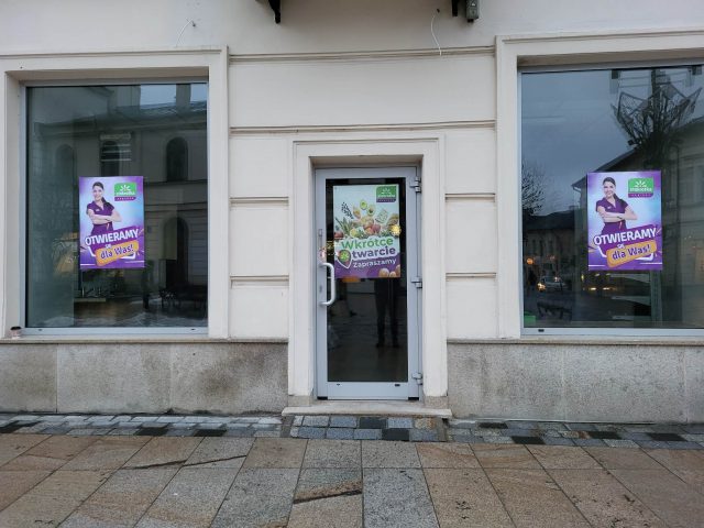 Żabki, Biedronki, teraz Stokrotka. W centrum Lublina przybywa sklepów (zdjęcia)