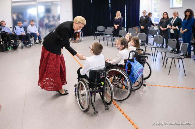 Pierwsza dama z wizytą w województwie lubelskim. Spotkała się z niepełnosprawnymi i uchodźcami (zdjęcia)