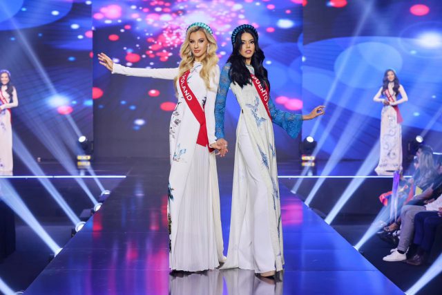 Mieszkanka Lubelszczyzny w finale międzynarodowego konkursu piękności. Dziś wybiorą Miss Charm (zdjęcia)