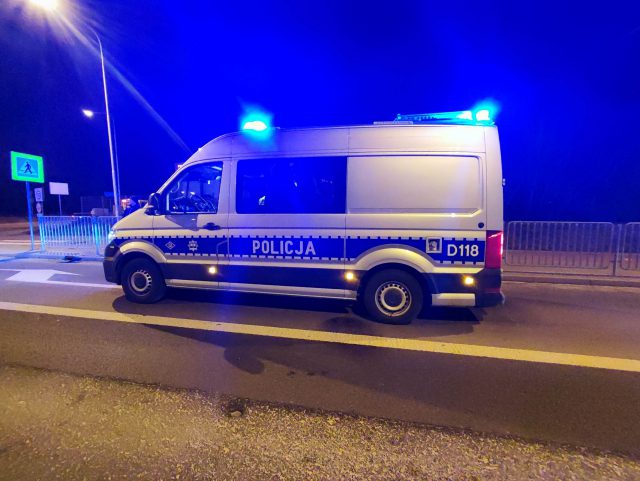 Część ulicy w Lublinie wyłączona z ruchu po wypadku. Dwie osoby trafiły do szpitala (zdjęcia)