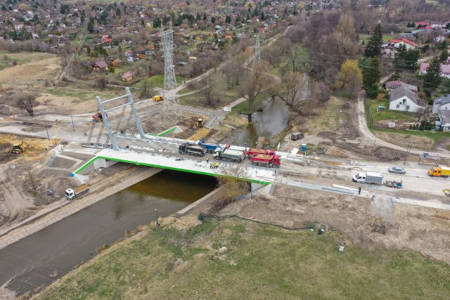 Most na ul. Żeglarskiej przeszedł dzisiaj próby obciążeniowe (zdjęcia)