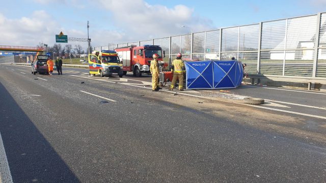 Tragiczny wypadek w Elizówce. Droga z Lubartowa do Lublina całkowicie zablokowana (zdjęcia)