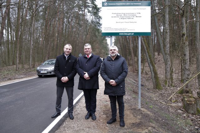 Droga powiatowa na odcinku Borowe – Wola Chomejowa oficjalnie otwarta (zdjęcia)