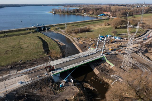 Miasto Lublin: „Za około 30 dni powinna zakończyć się budowa mostu na ul. Żeglarskiej” (zdjęcia)