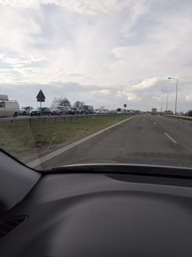 Zablokowana jezdnia w kierunku Lublina po wypadku na drodze S17 (zdjęcia)