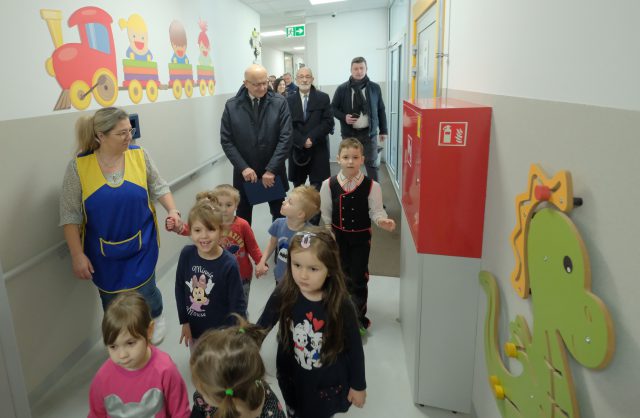 Zespół Przedszkolny nr 2 w Lublinie oficjalnie w nowej lokalizacji. Dziś nastąpiło uroczyste otwarcie (zdjęcia)