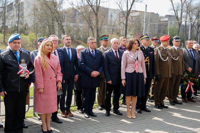 Obchody 83. rocznicy zbrodni katyńskiej. „Polska znów jest przeszkodą w realizacji geopolitycznej wizji Rosji” (zdjęcia)